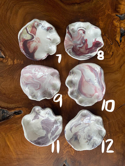 Palm Palette - Hand-Sculpted Artist Palette - Unique Left-Hand Design with Finger-Well Paint Layout