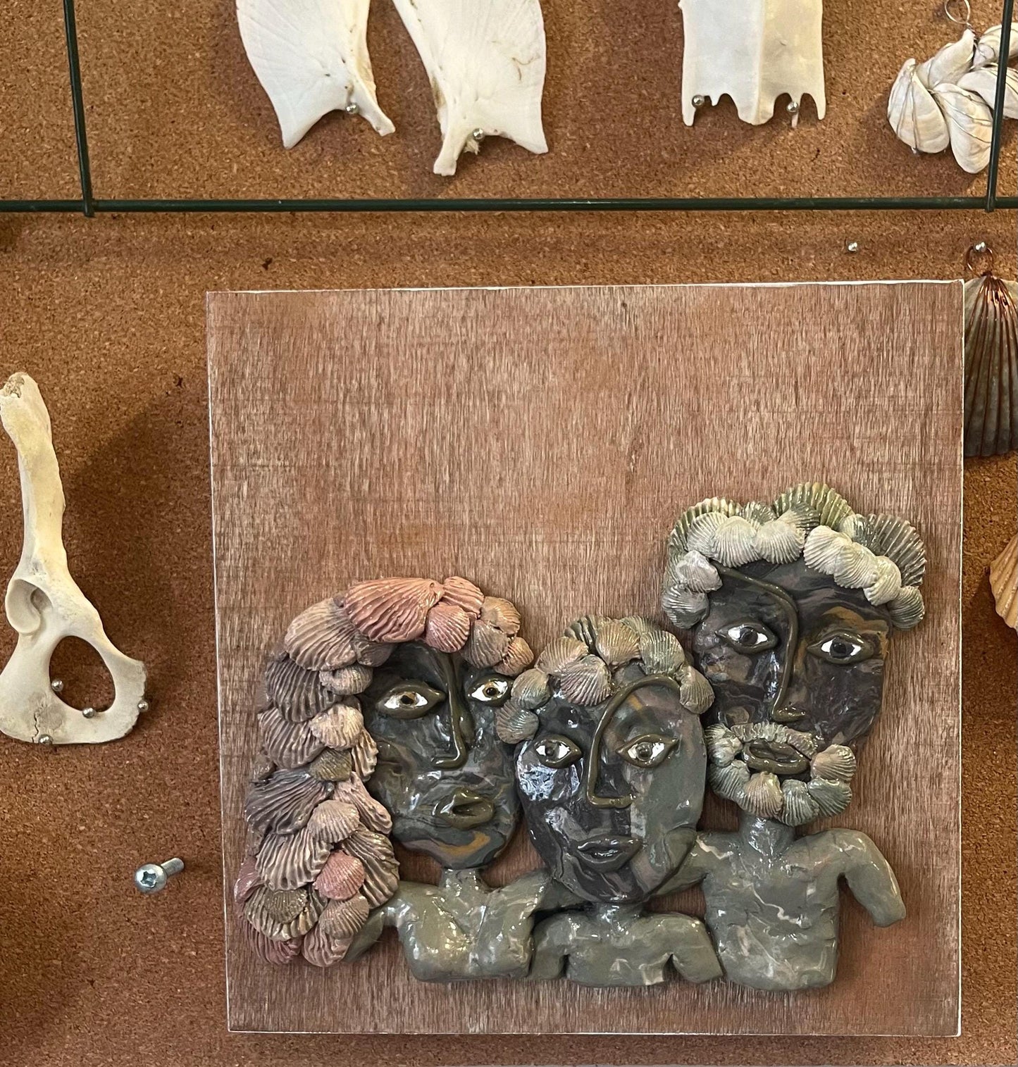 Meet the Clams - family of 3 portrait, wall relief sculpture, mom dad and child family
